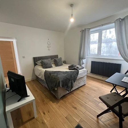Dream Weaver Apartment Суонси Экстерьер фото
