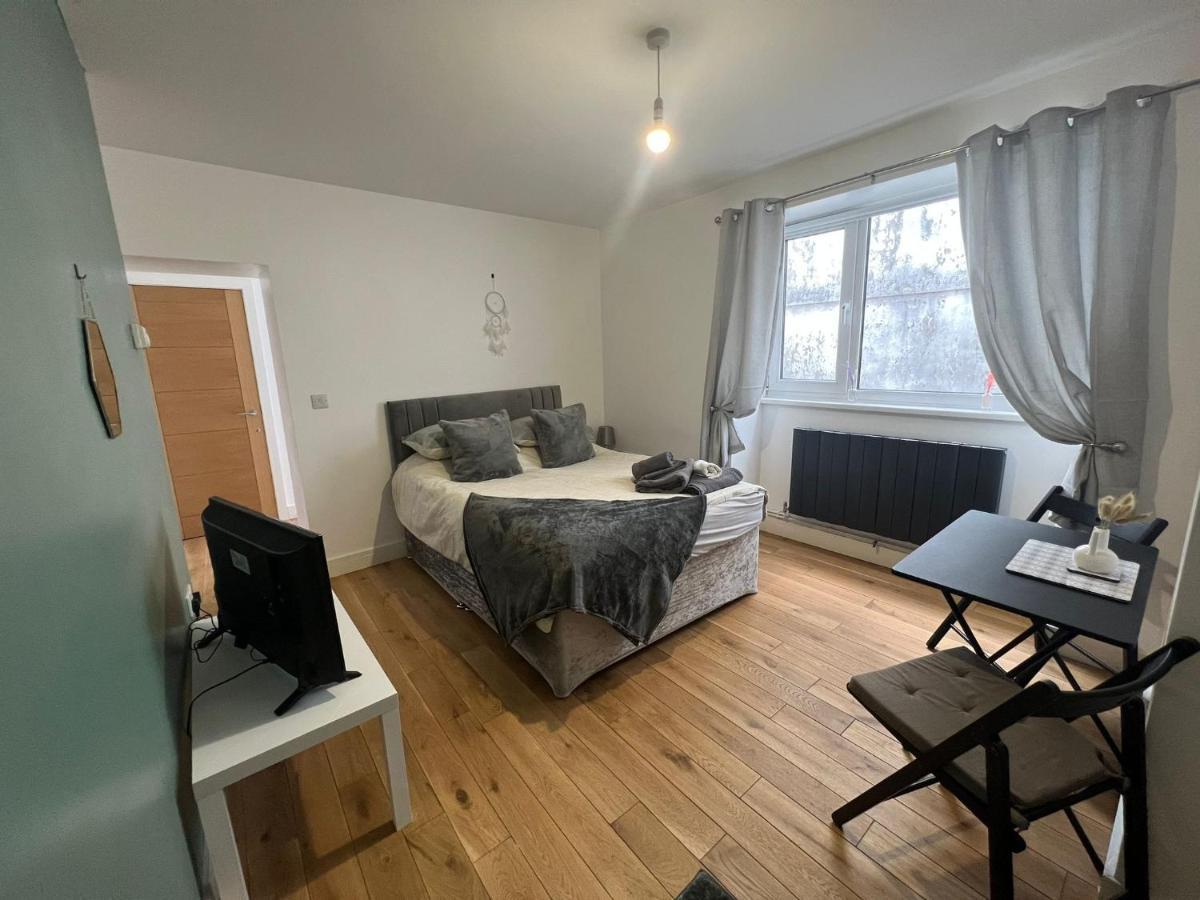 Dream Weaver Apartment Суонси Экстерьер фото
