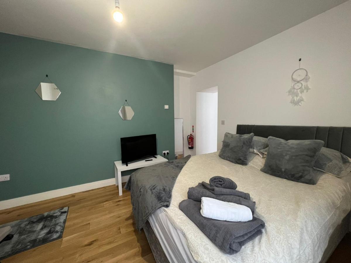 Dream Weaver Apartment Суонси Экстерьер фото
